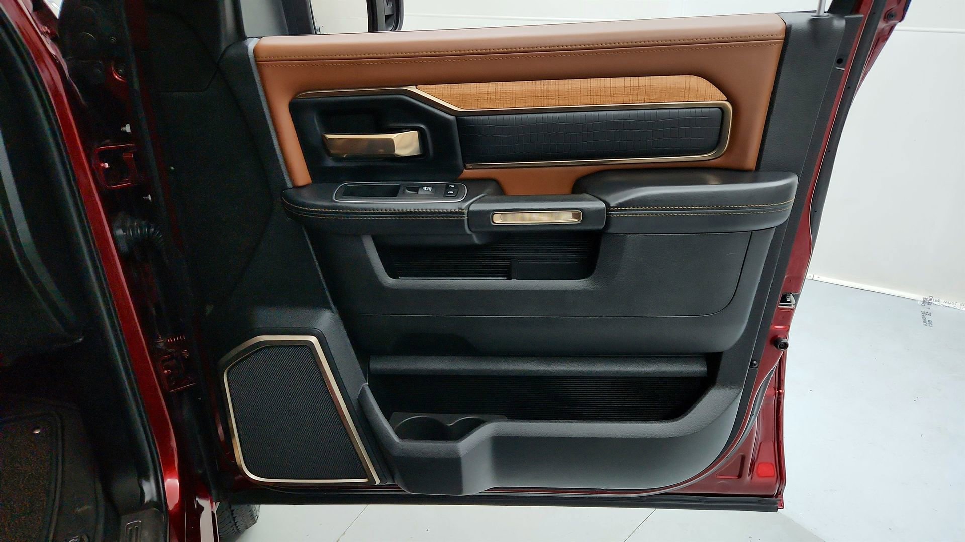 Used 2023 RAM 3500 Limited AWD/4WD image 21