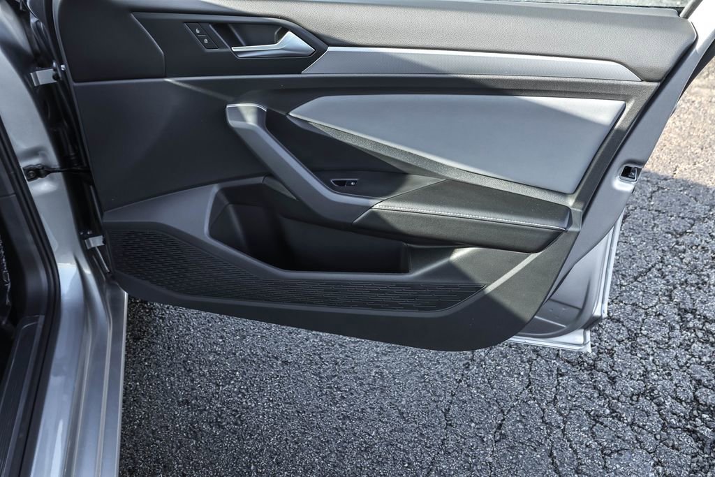 New 2026 Volkswagen Jetta SE image 45