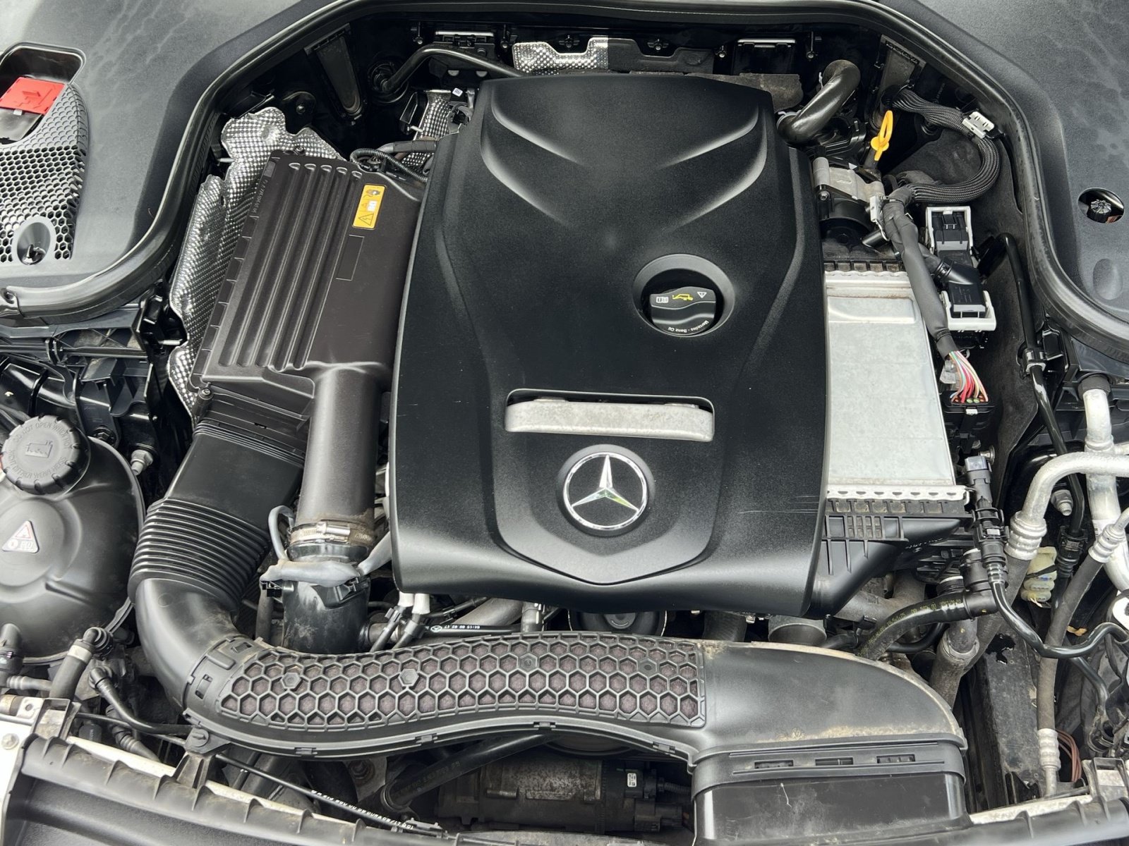 Used 2017 Mercedes-Benz E 300 4MATIC image 34