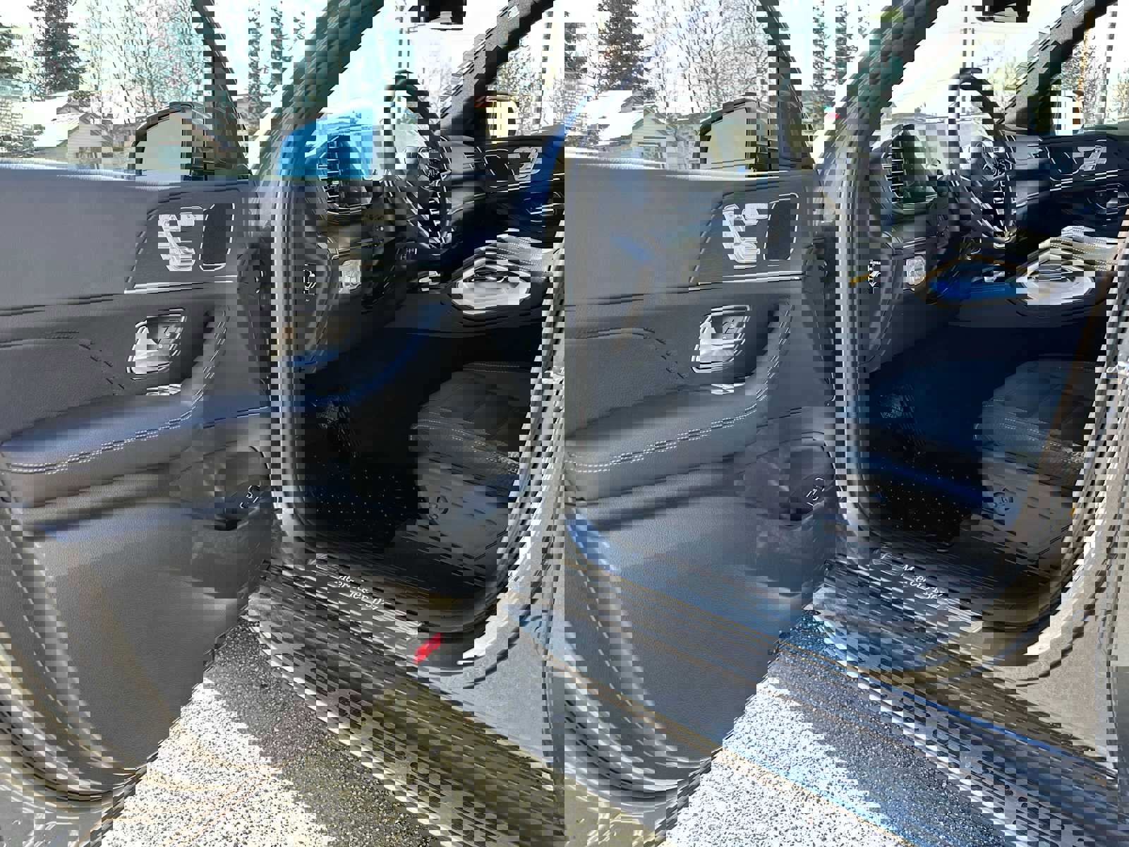 Used 2026 Mercedes-Benz GLE 450 4MATIC Coupe image 19