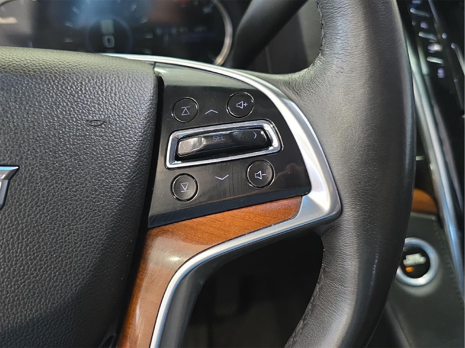 Used 2018 Cadillac Escalade Premium Luxury AWD/4WD image 14