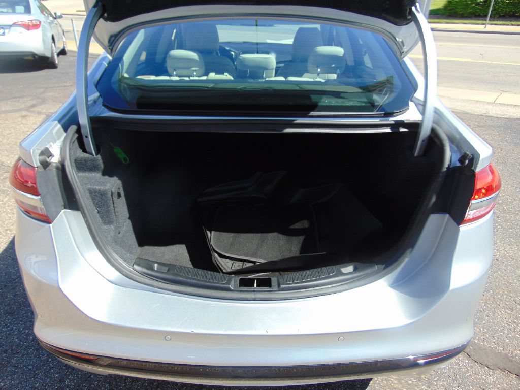 Used 2018 Ford Fusion Titanium FWD image 34