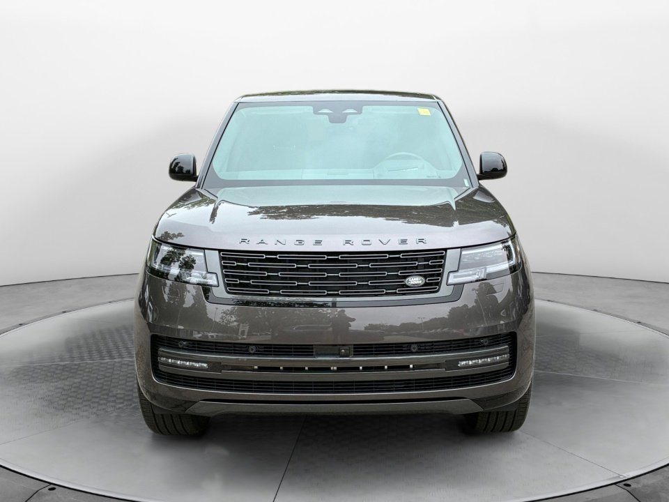 New 2026 Land Rover Range Rover Long Wheelbase SE AWD/4WD image 2