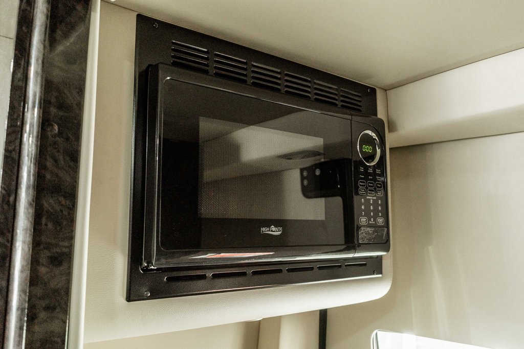 Used 2022 Mercedes-Benz Sprinter 3500 image 36