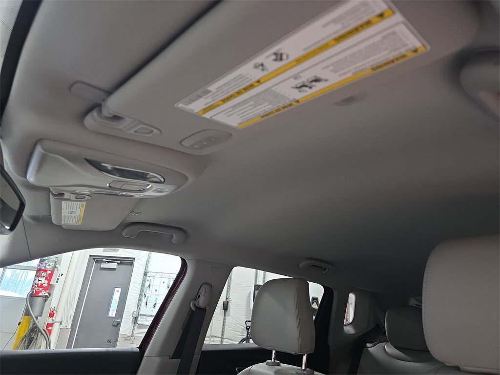 Used 2022 Jeep Compass Latitude w/ Convenience Group image 32