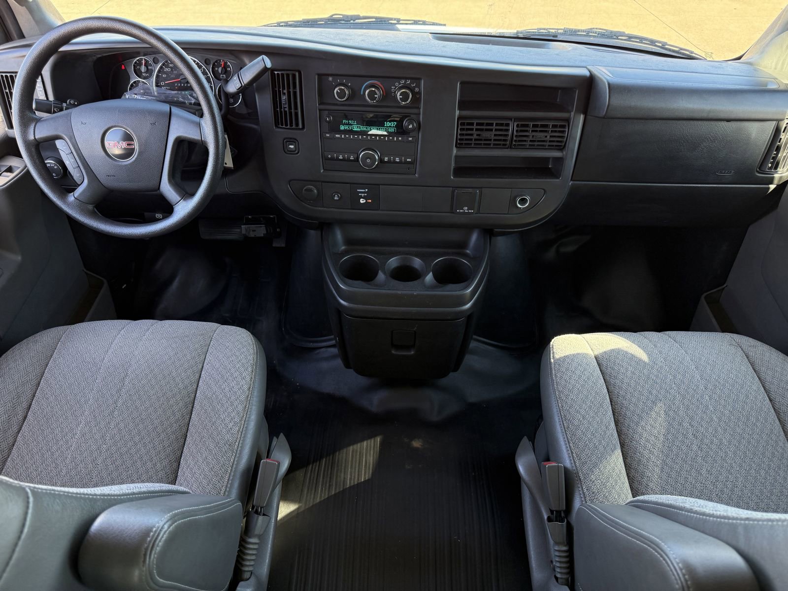 Used 2017 GMC Savana 2500 image 12