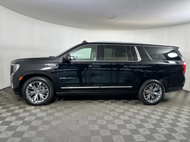 Used 2022 GMC Yukon XL Denali image 6