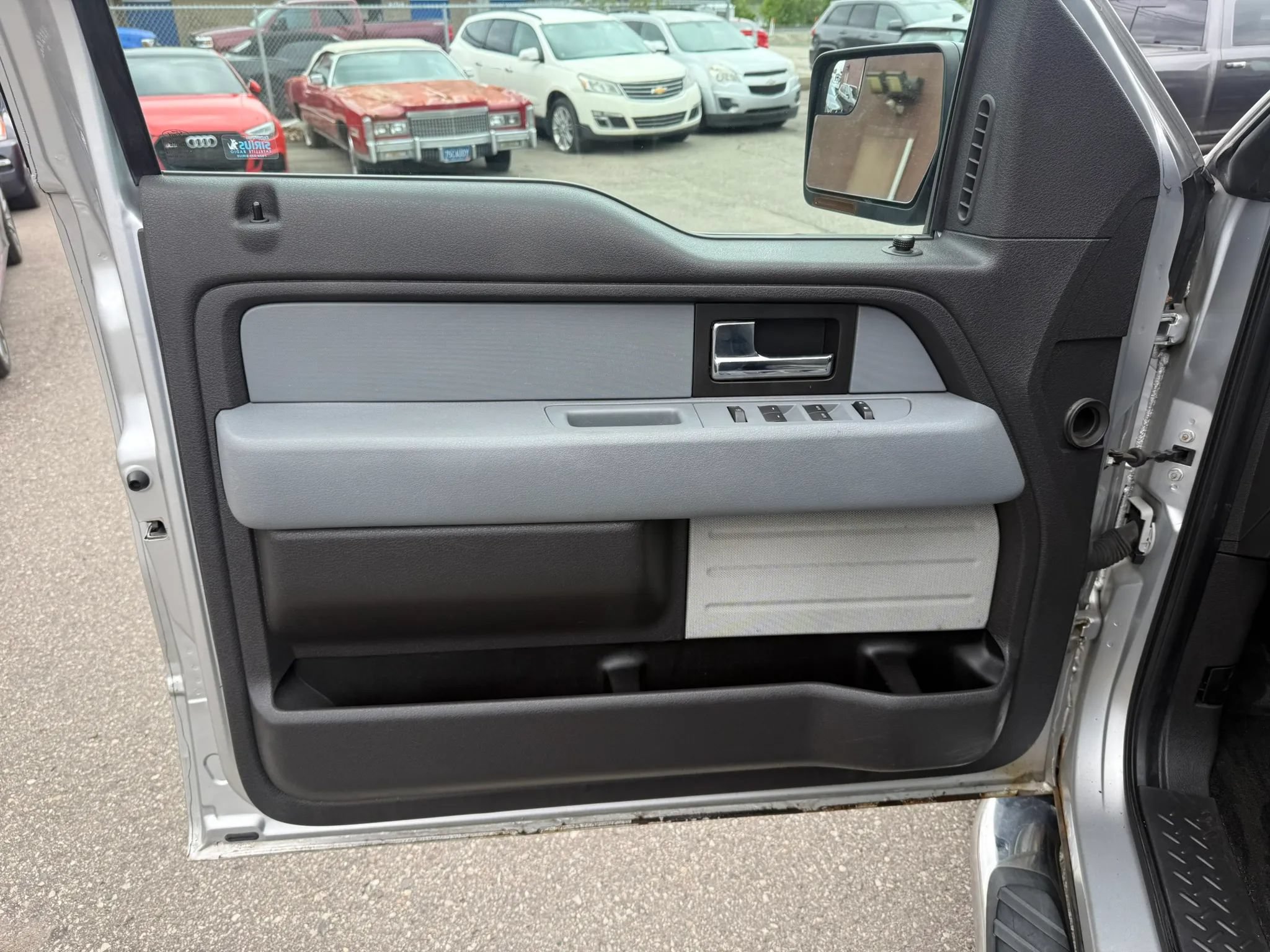 Used 2013 Ford F150 XLT w/ Luxury Equipment Group AWD/4WD image 17