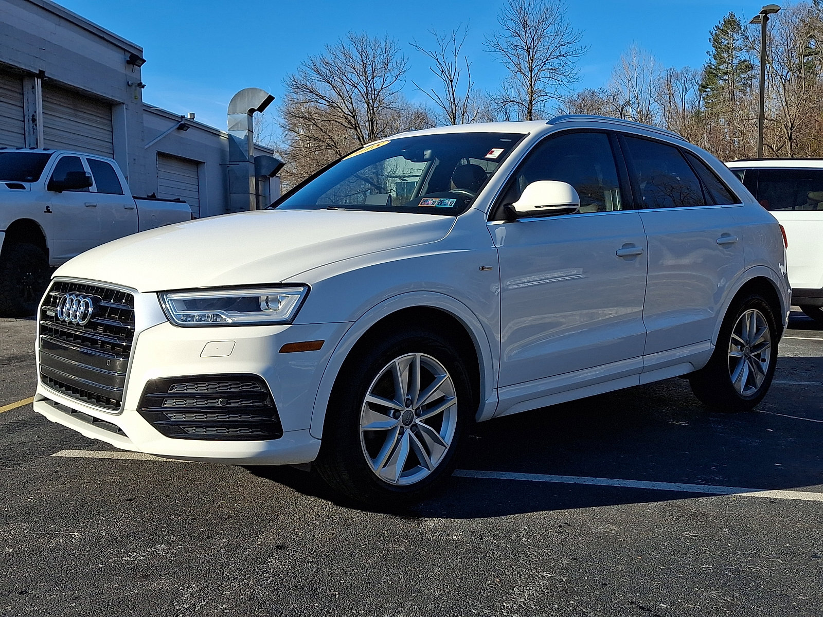 Used 2018 Audi Q3 2.0T Premium Plus image 3