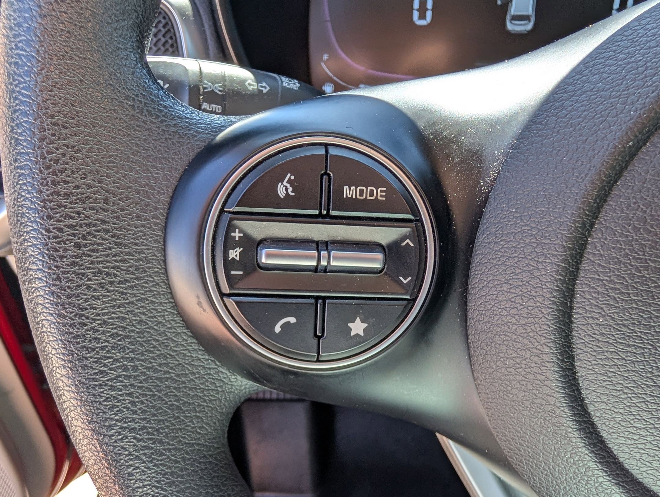 Certified 2023 Kia Soul LX w/ LX Technology Package FWD image 16