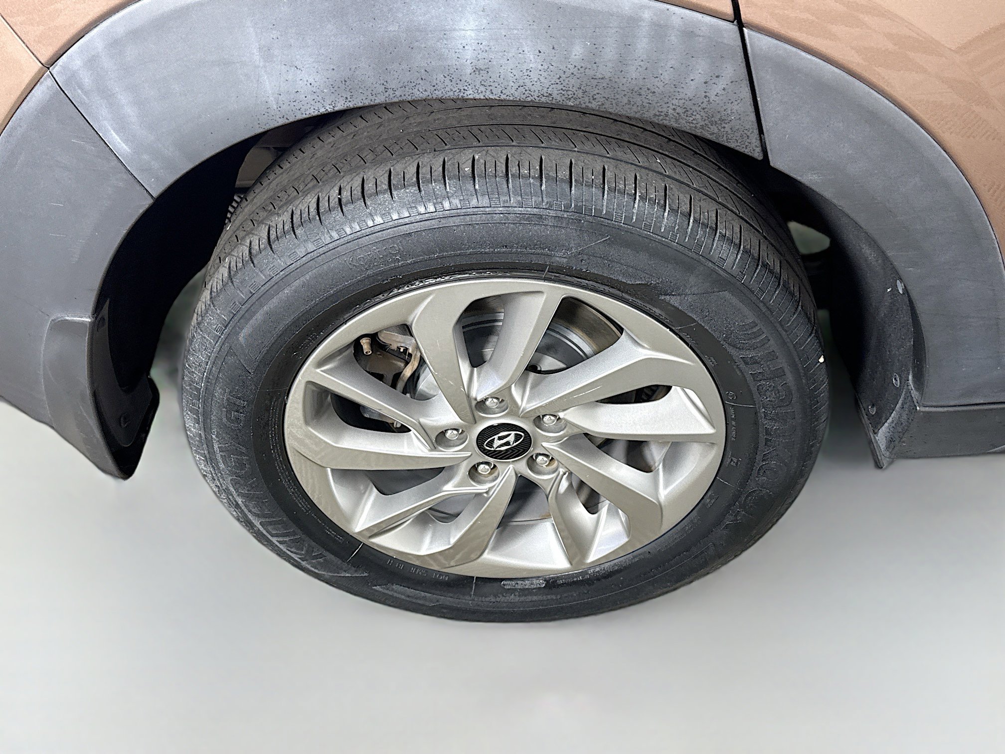 Used 2017 Hyundai Tucson SE image 32