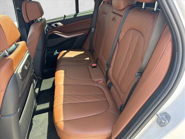 Used 2024 BMW X5 xDrive40i w/ Executive Package AWD/4WD image 14