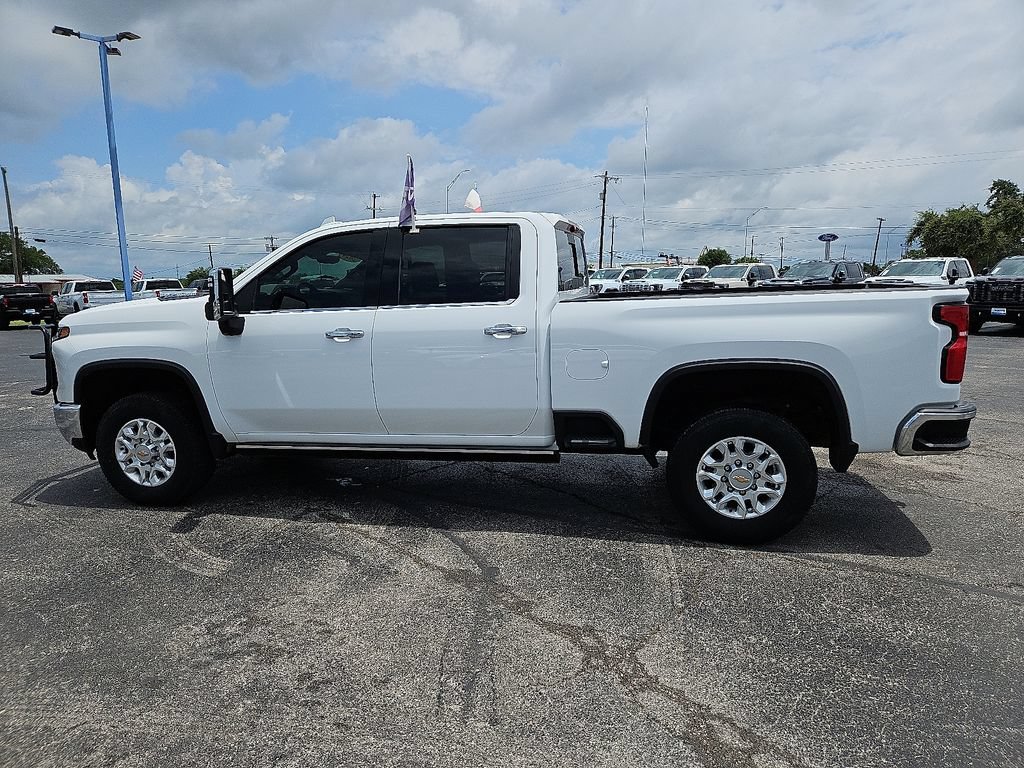 Used 2024 Chevrolet Silverado 2500 LTZ w/ LTZ Premium Texas Edition AWD/4WD image 3