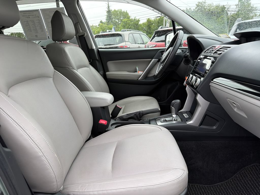 Used 2017 Subaru Forester 2.5i Limited w/ Popular Package #2 AWD/4WD image 38