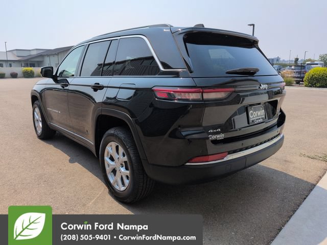 Used 2023 Jeep Grand Cherokee Limited AWD/4WD image 5