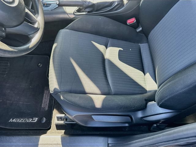 Used 2016 MAZDA MAZDA3 i Sport FWD image 23