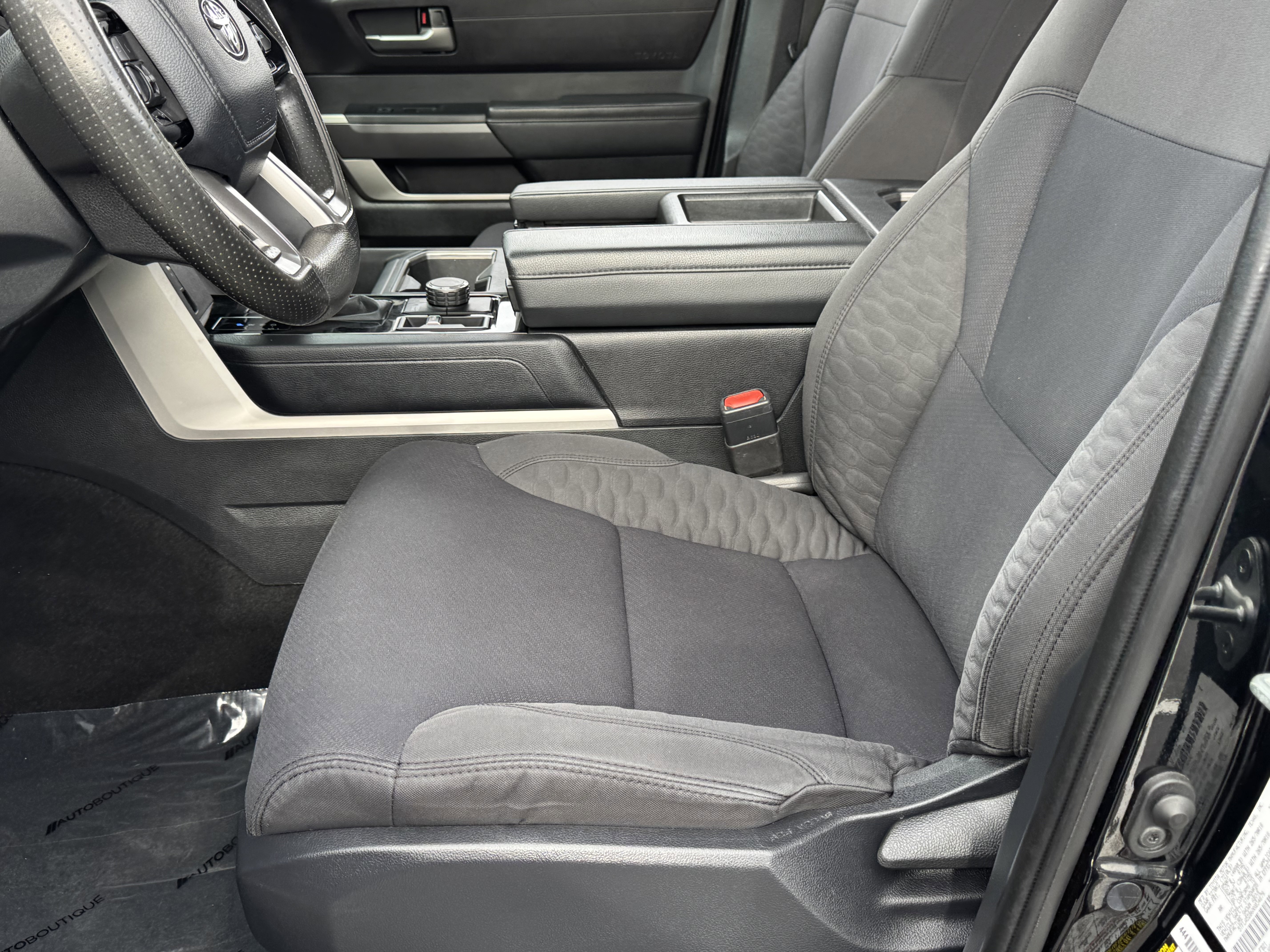 Used 2022 Toyota Tundra SR5 w/ SR5 Convenience Package image 7