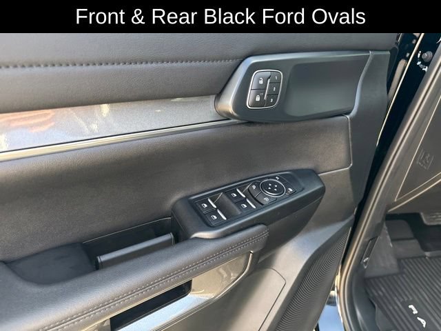 Used 2025 Ford Ranger Lariat w/ Black Appearance Package AWD/4WD image 14