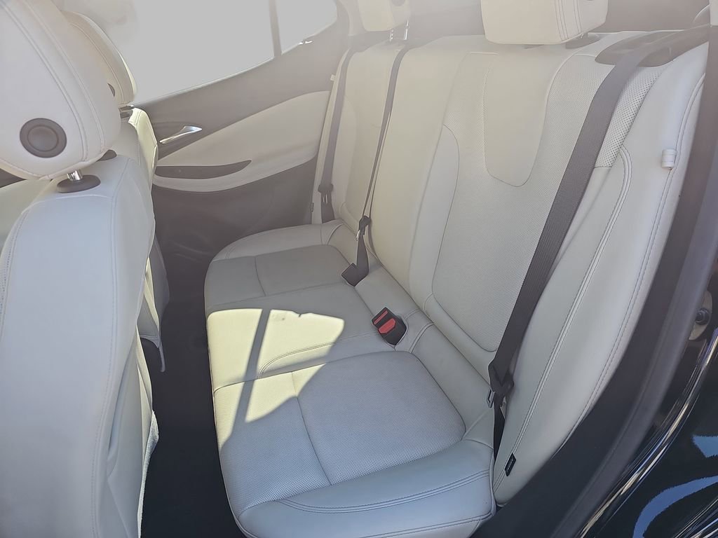 Certified 2024 Buick Encore GX Sport Touring w/ Advanced Technology Package AWD/4WD image 18