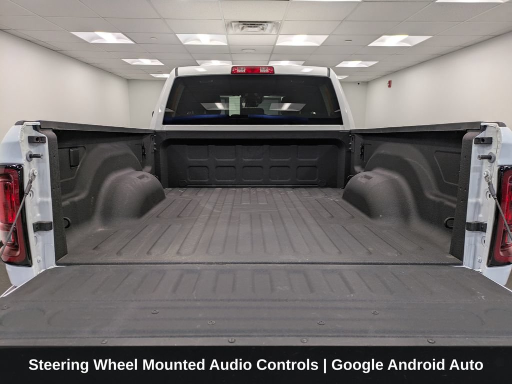 Used 2025 RAM 2500 Big Horn AWD/4WD image 31