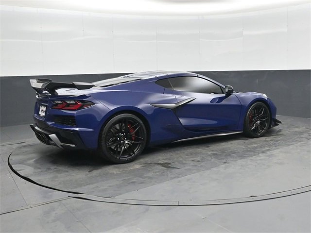 Used 2025 Chevrolet Corvette Z06 w/ Stealth Interior Trim Package image 4