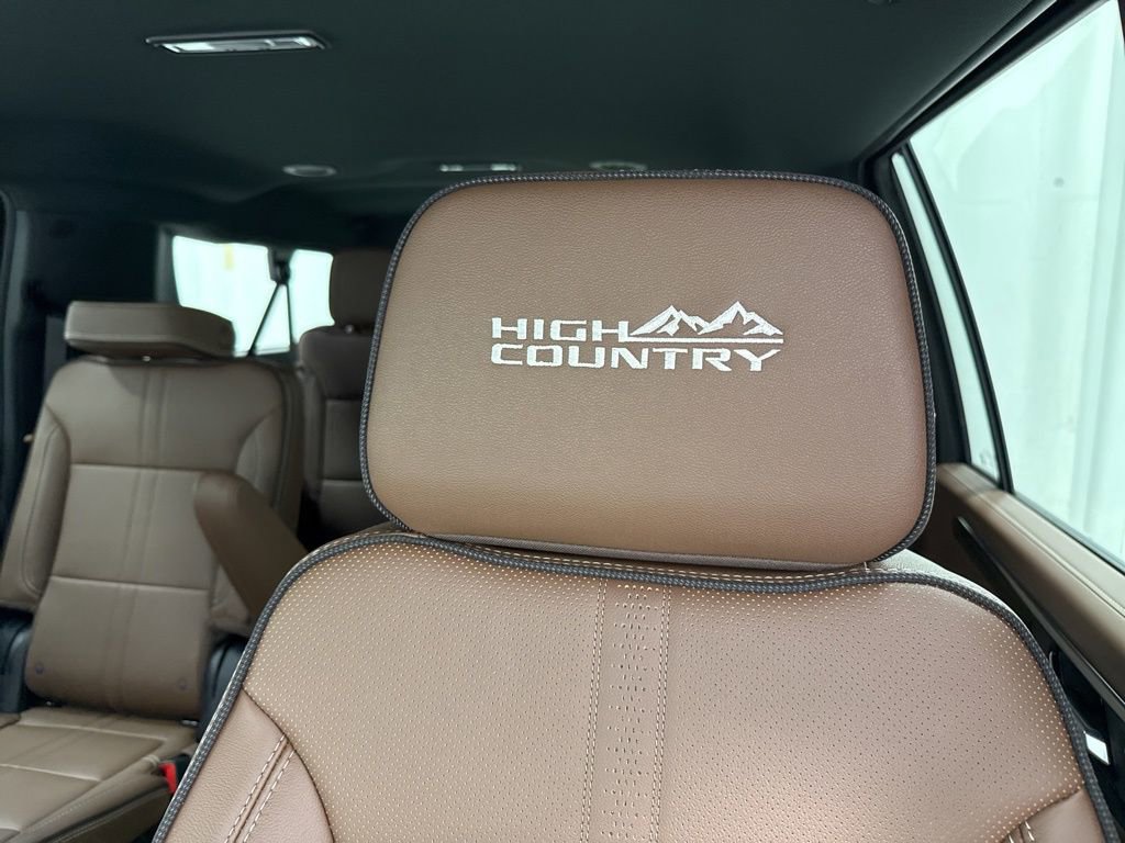 New 2025 Chevrolet Suburban High Country image 23