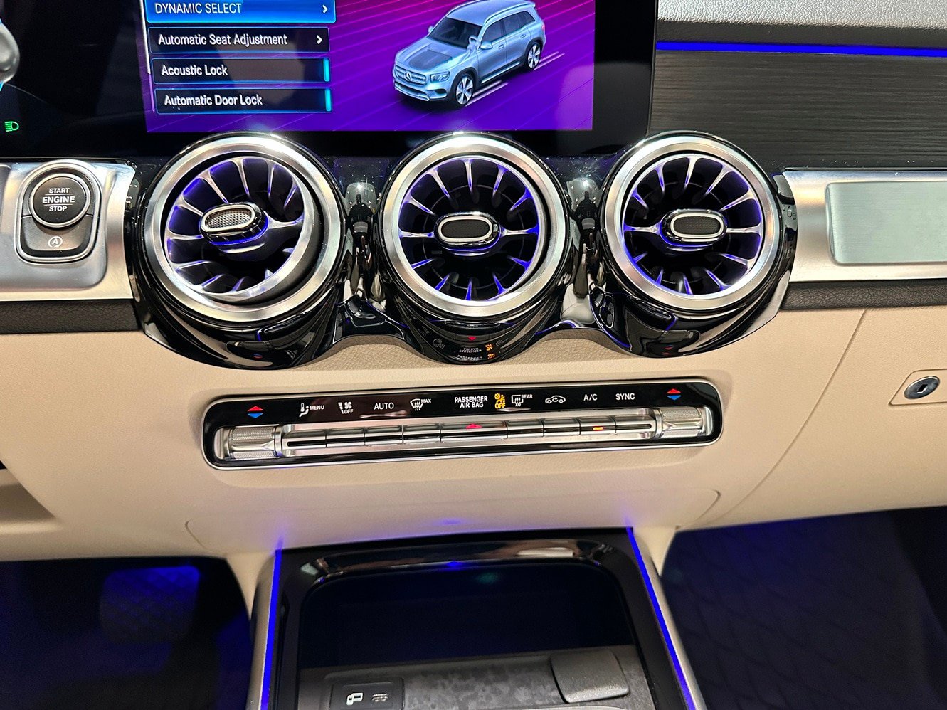 Certified 2023 Mercedes-Benz GLB 250 4MATIC image 25