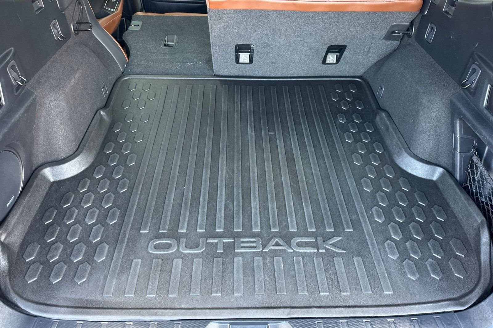 Used 2020 Subaru Outback Touring AWD/4WD image 17