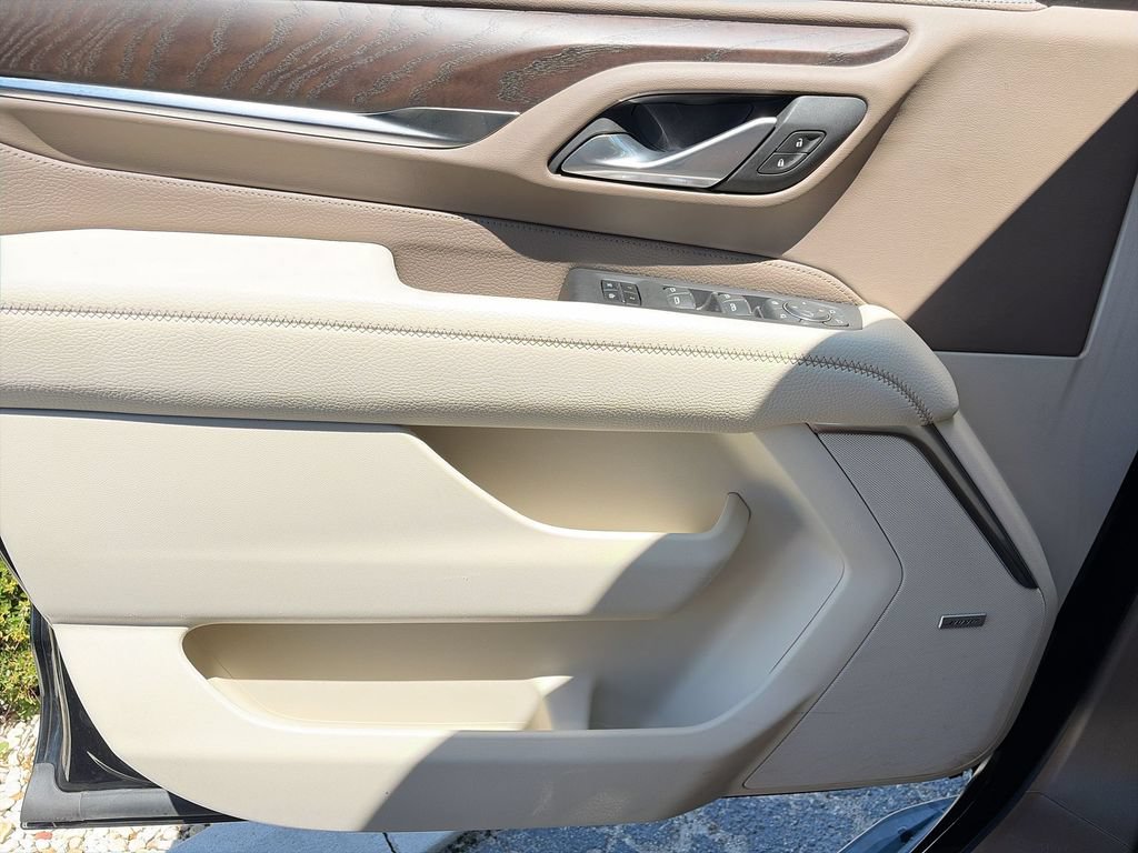 Used 2024 GMC Yukon XL Denali RWD image 29