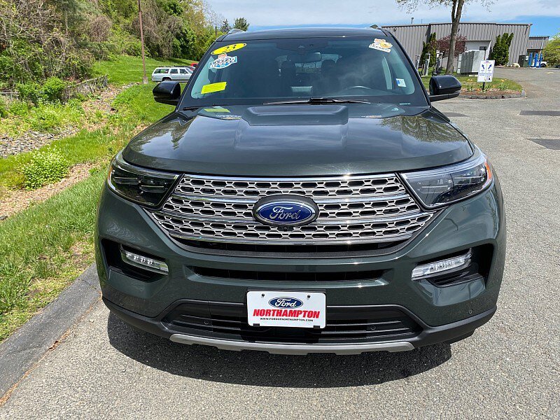 Used 2023 Ford Explorer Limited w/ Limited Technology Package AWD/4WD image 2