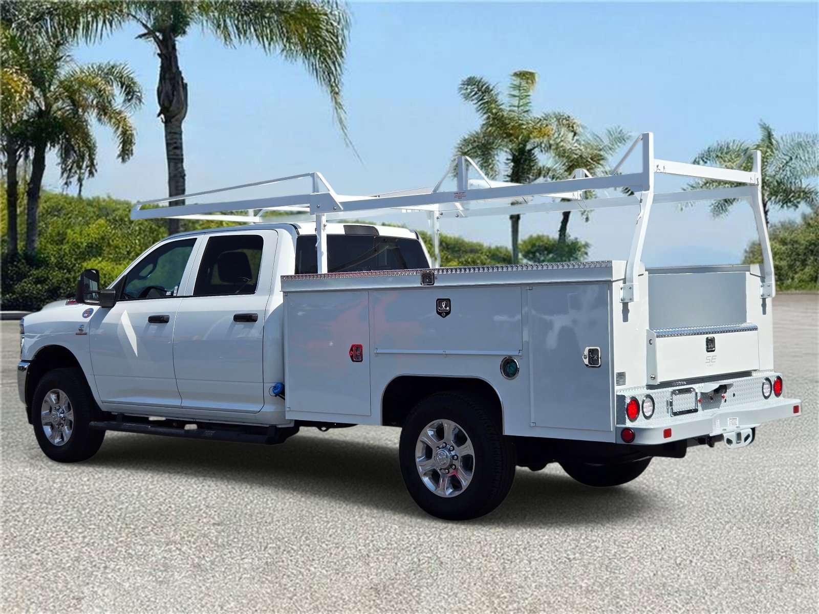 New 2026 RAM 3500 Tradesman w/ Chrome Appearance Group A AWD/4WD image 5
