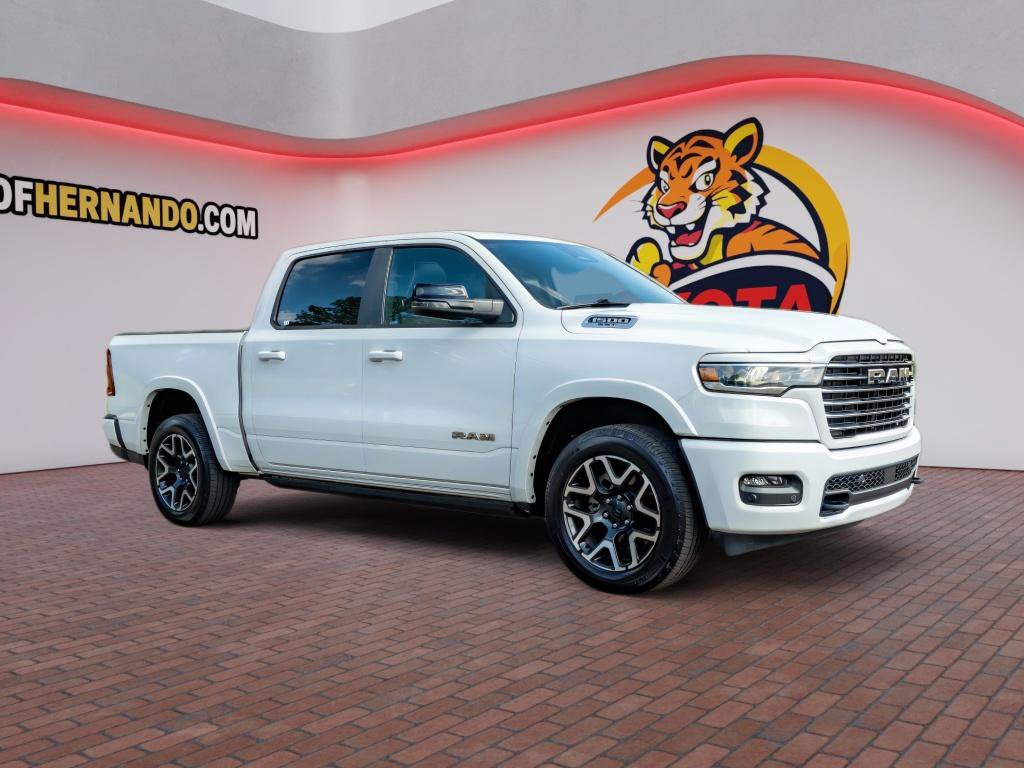 Used 2025 RAM 1500 Laramie w/ Laramie Southwest Edition AWD/4WD image 3