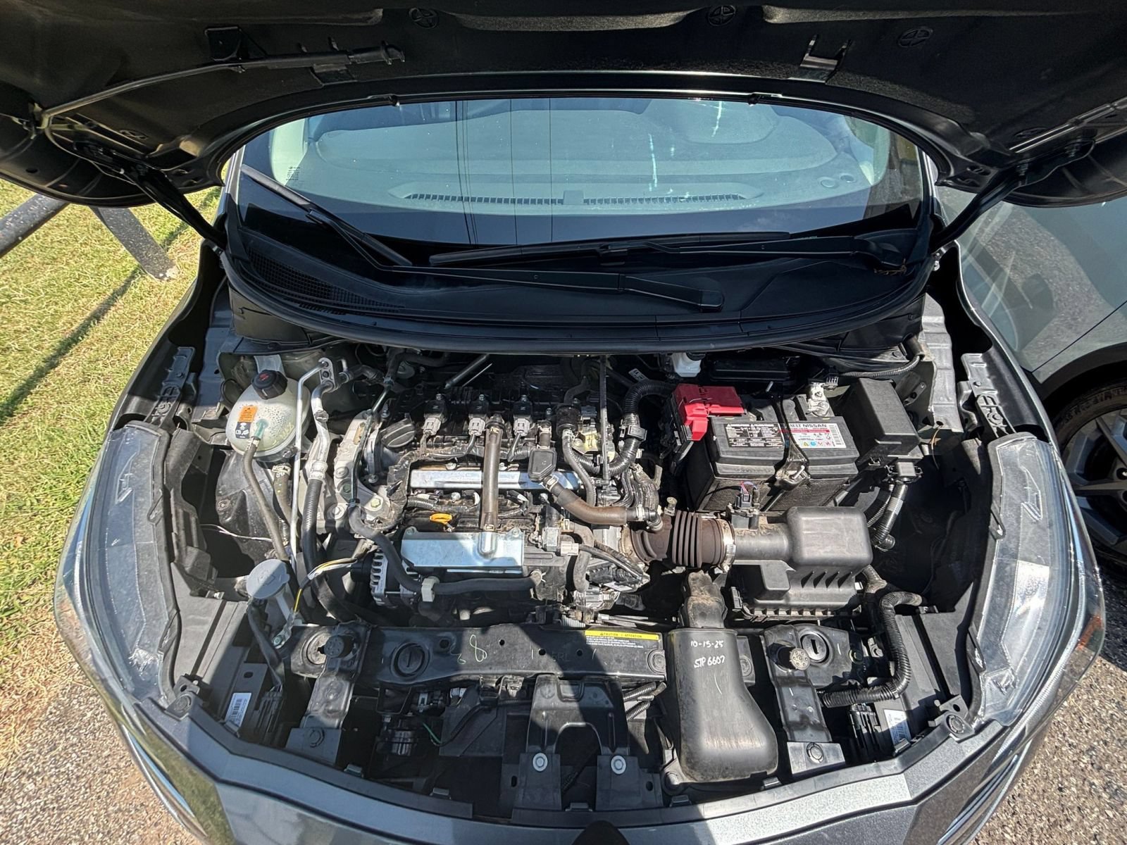 Used 2025 Nissan Versa SV FWD image 30