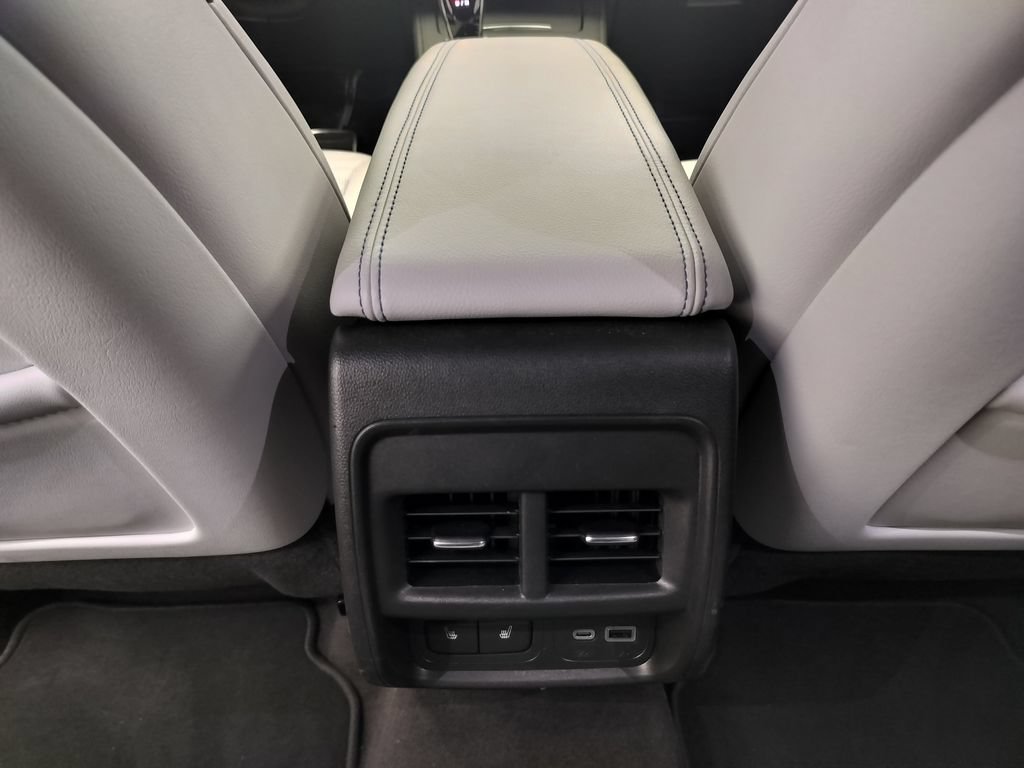 Used 2025 Cadillac XT4 Sport FWD image 20