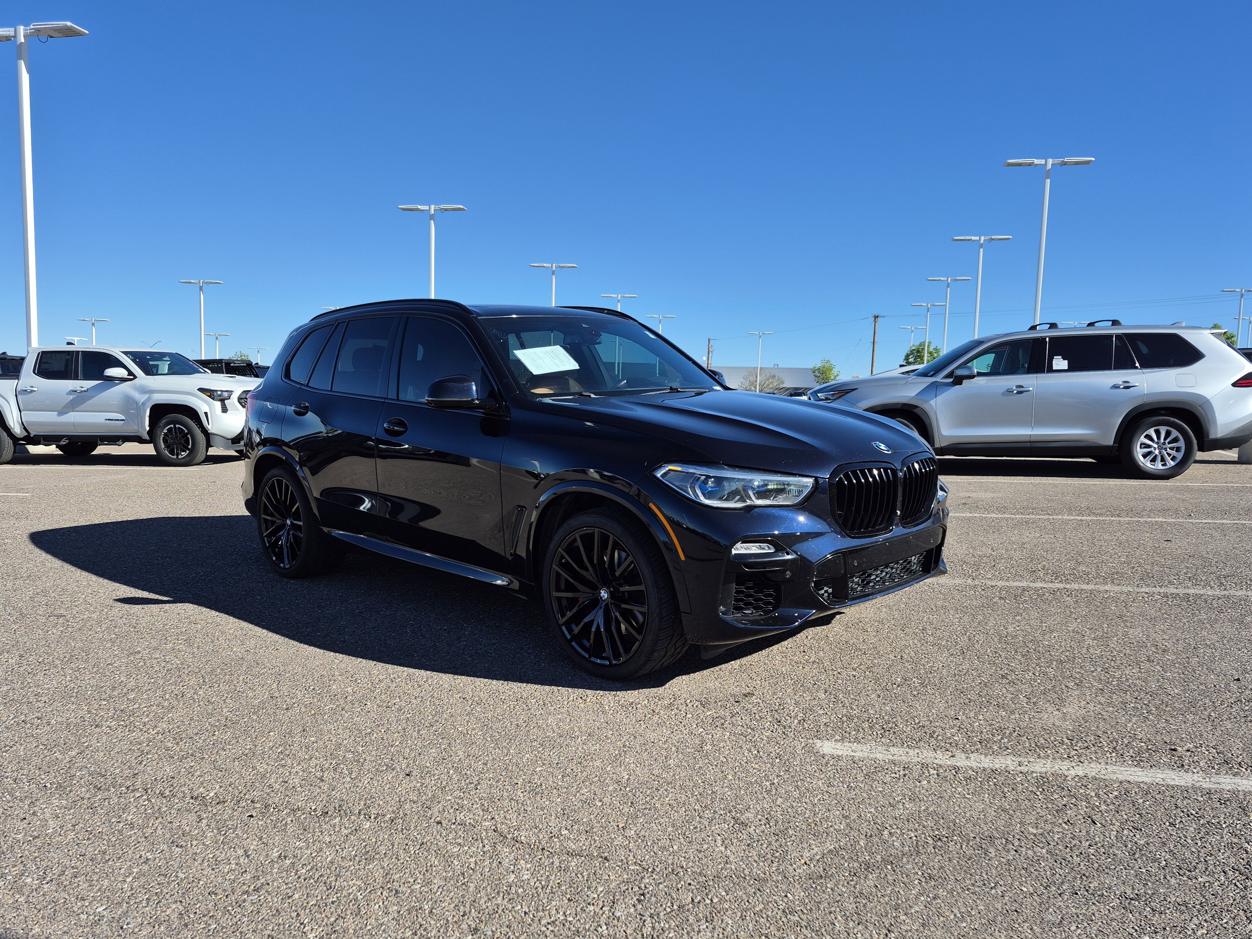 Used 2021 BMW X5 xDrive40i w/ M Sport Package image 7
