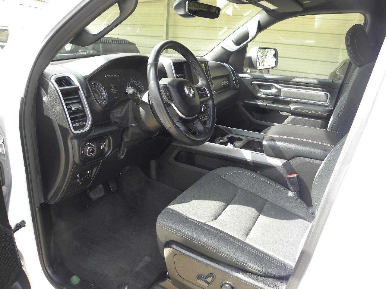 Used 2021 RAM 1500 Big Horn AWD/4WD image 15