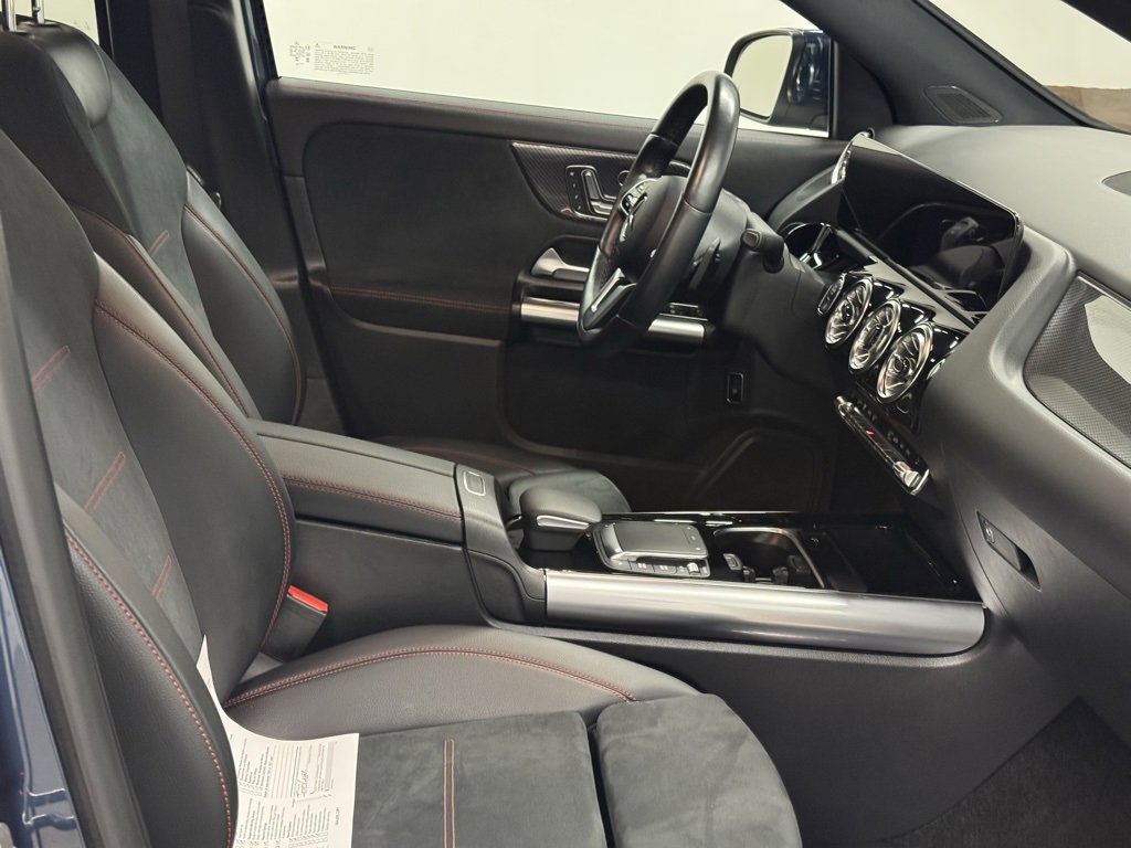 Used 2023 Mercedes-Benz GLA 250 4MATIC image 25