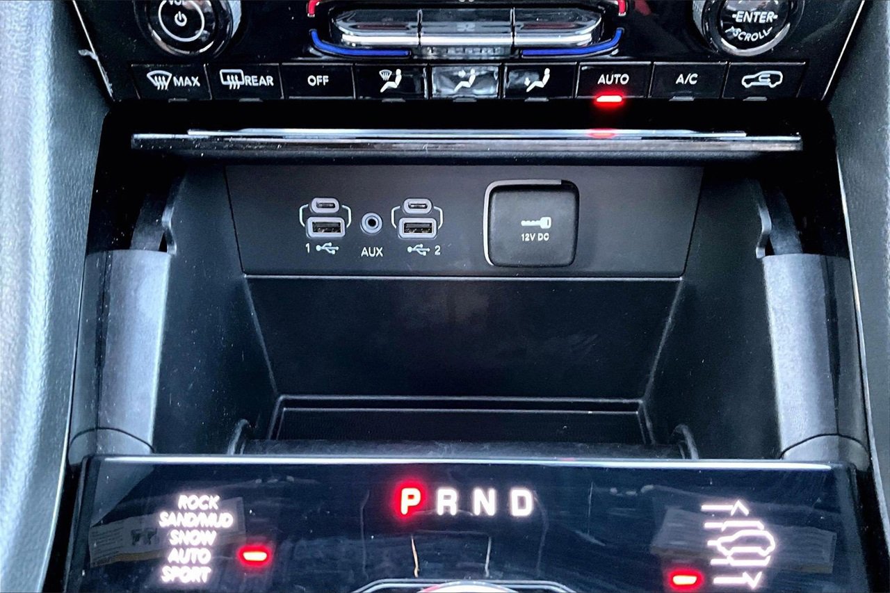 Certified 2025 Jeep Grand Cherokee Summit image 18