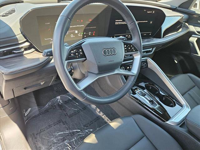 Certified 2025 Audi Q5 Premium w/ Premium Plus AWD/4WD image 10