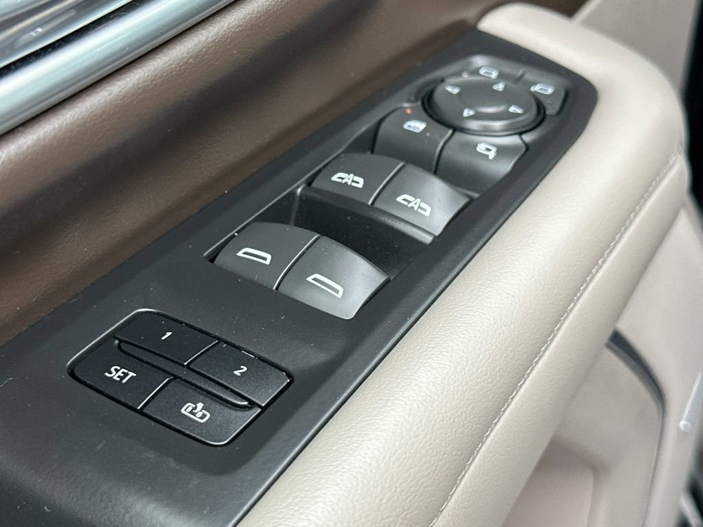 Used 2021 Chevrolet Tahoe Z71 w/ Z71 Signature Package image 18