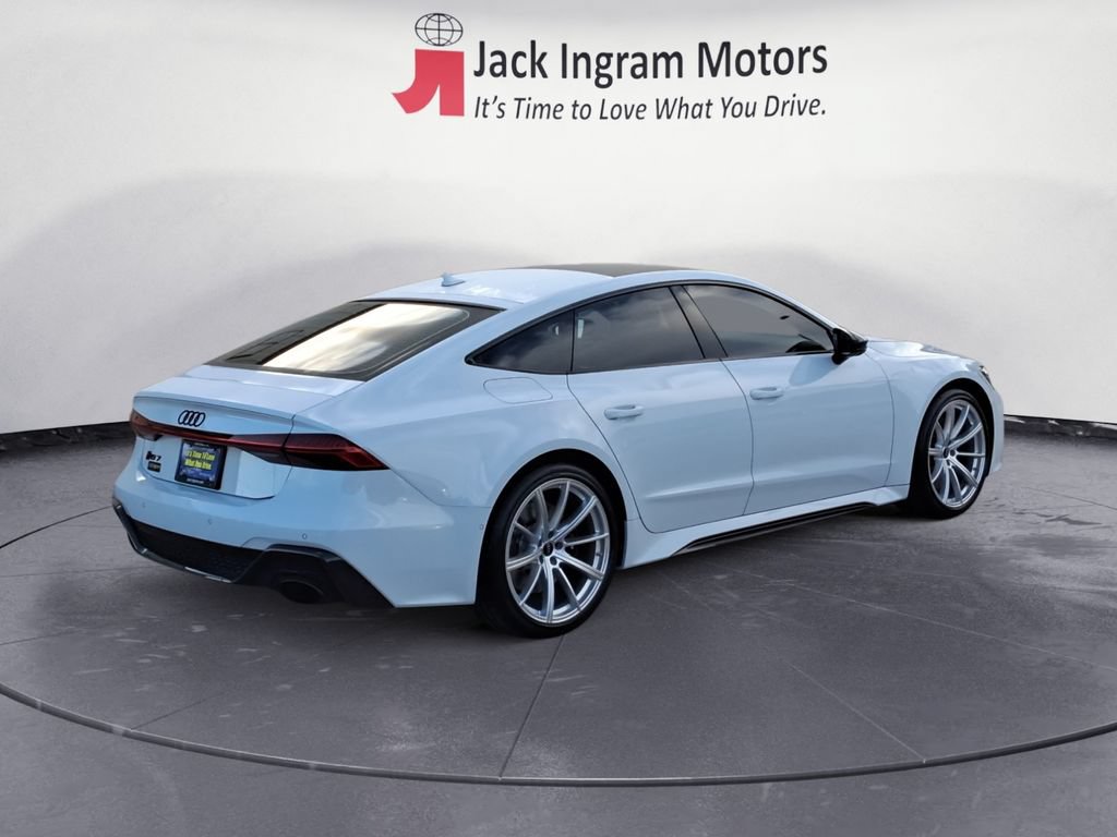 Used 2023 Audi RS 7 Sportback w/ Carbon Optic Package AWD/4WD image 5