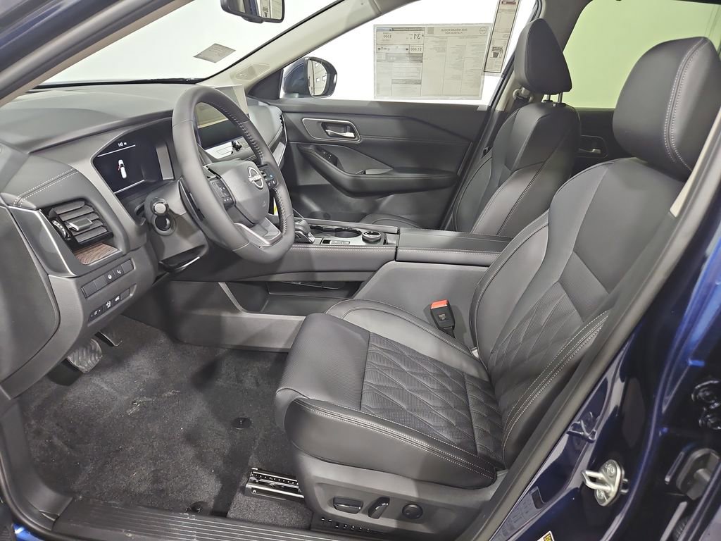 New 2026 Nissan Rogue Platinum image 10