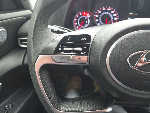Used 2022 Hyundai Elantra SEL FWD image 14