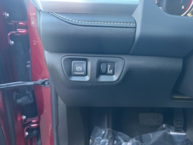 Used 2023 GMC Acadia SLT image 29