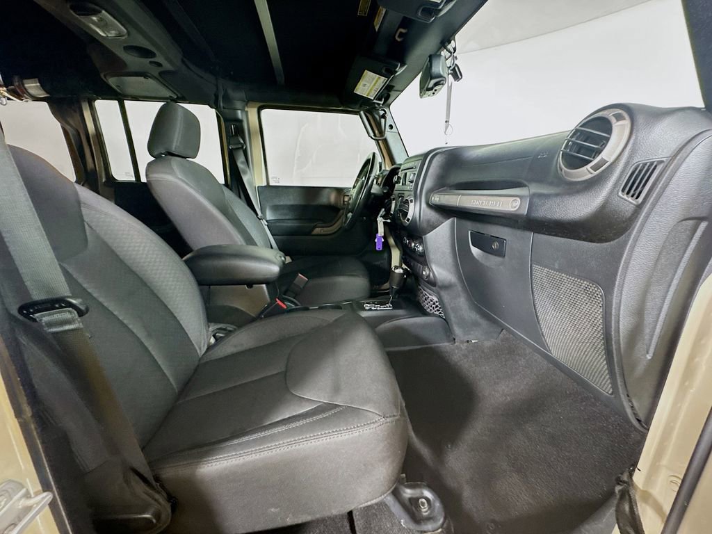 Used 2016 Jeep Wrangler Unlimited Sport w/ Quick Order Package 24S image 32