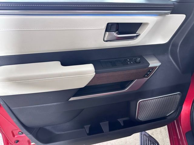 Used 2023 Toyota Sequoia Capstone AWD/4WD image 21