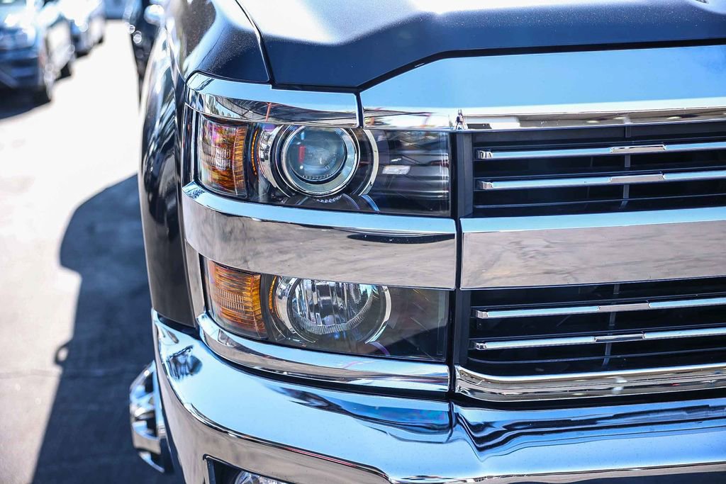 Used 2018 Chevrolet Silverado 3500 LTZ w/ Duramax Plus Package image 18