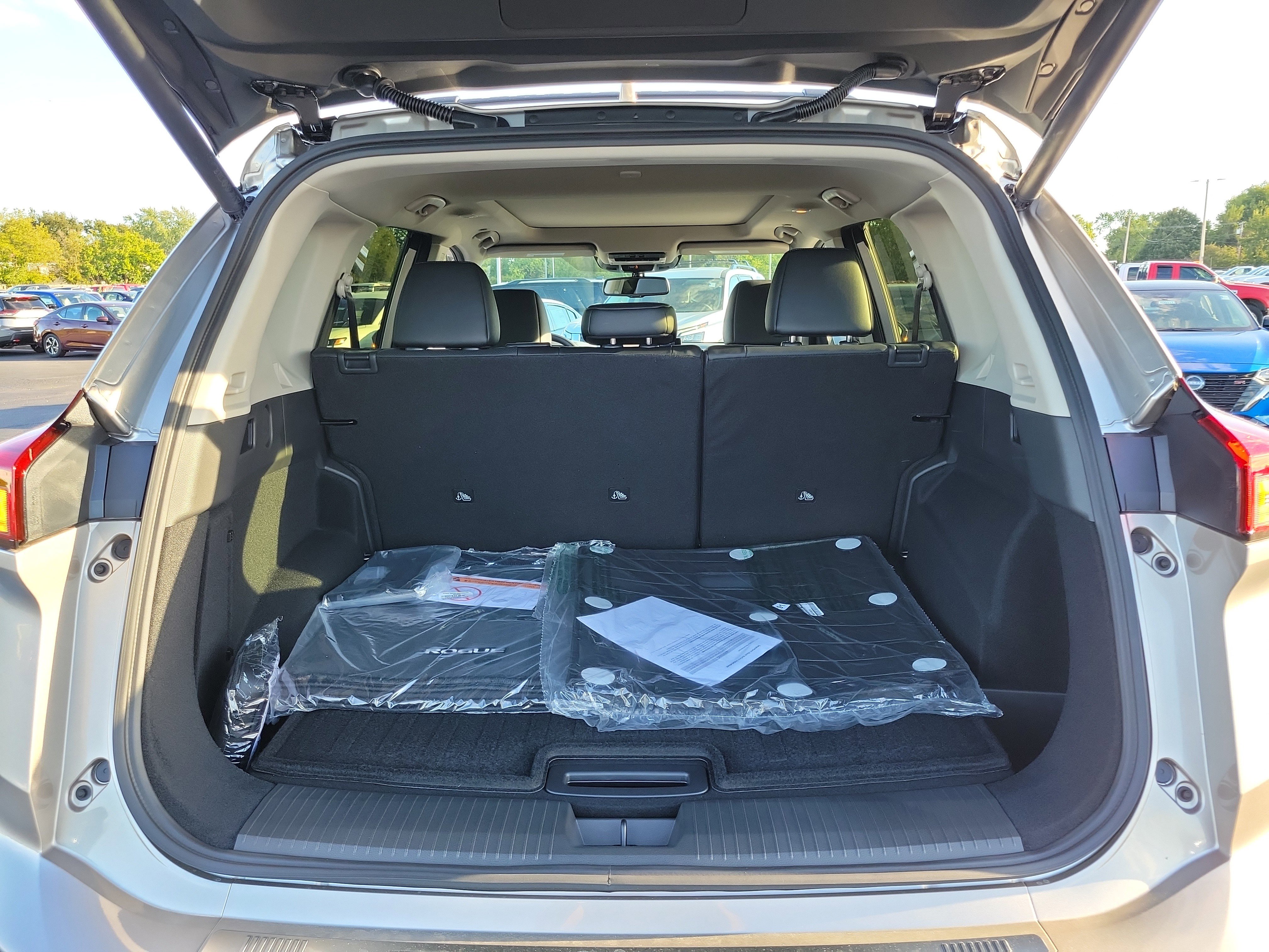 New 2026 Nissan Rogue Platinum w/ Platinum Premium Package image 8