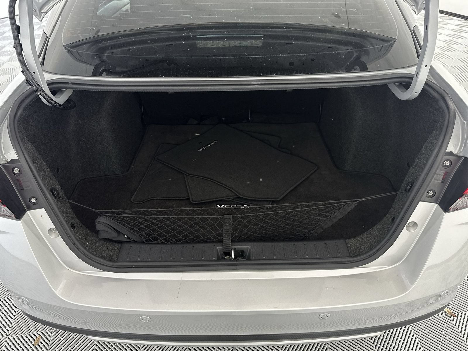 Certified 2024 Nissan Versa SR w/ Trunk Package FWD image 25