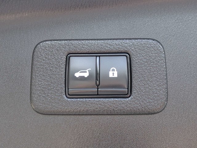 Used 2023 Nissan Armada Platinum w/ Captain's Chairs Package AWD/4WD image 13